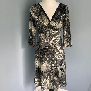 Stretch Black and White dress